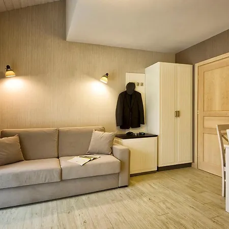 U Piekarzowej 4* Karwia