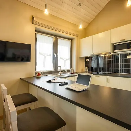 Aparthotel U Piekarzowej 4*