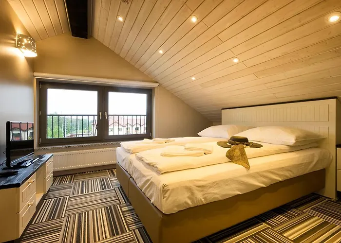 U Piekarzowej 4* Karwia